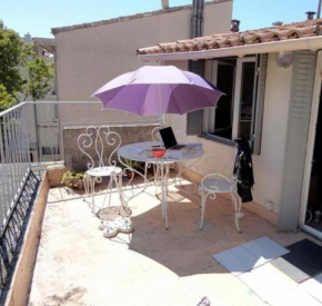 Studio terrasse hyper center